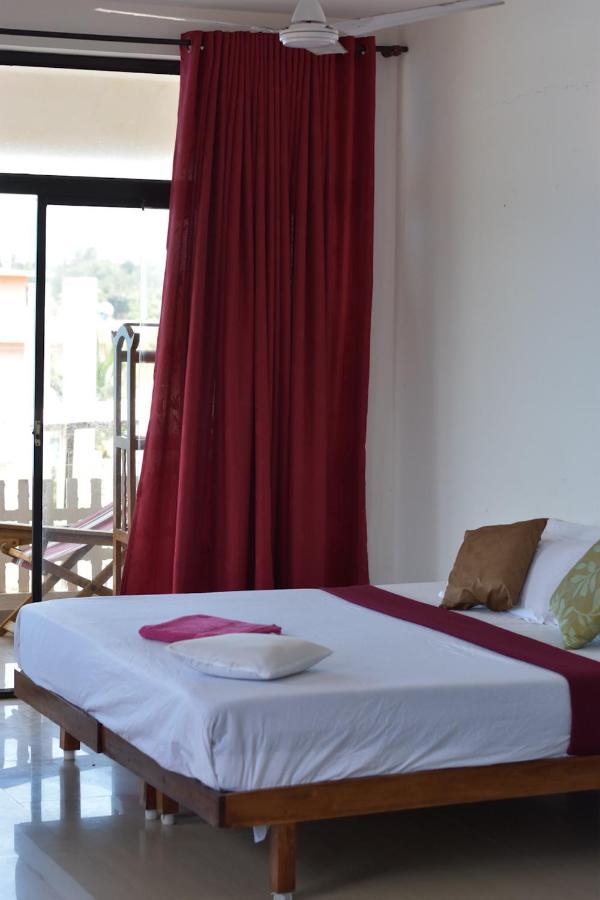 Packbag Beach Hotel โกวาลัม ภายนอก รูปภาพ