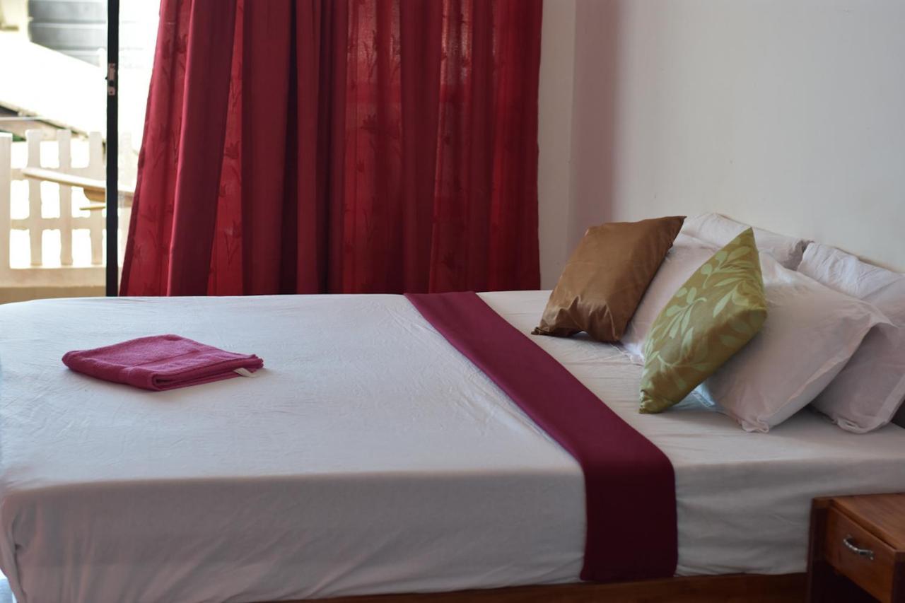 Packbag Beach Hotel โกวาลัม ภายนอก รูปภาพ