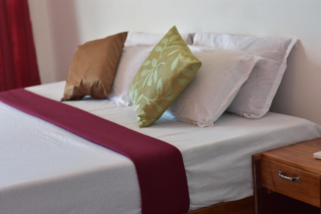 Packbag Beach Hotel โกวาลัม ภายนอก รูปภาพ