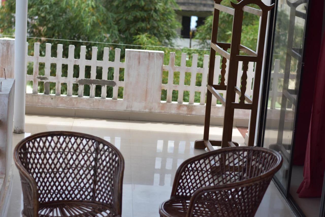 Packbag Beach Hotel โกวาลัม ภายนอก รูปภาพ